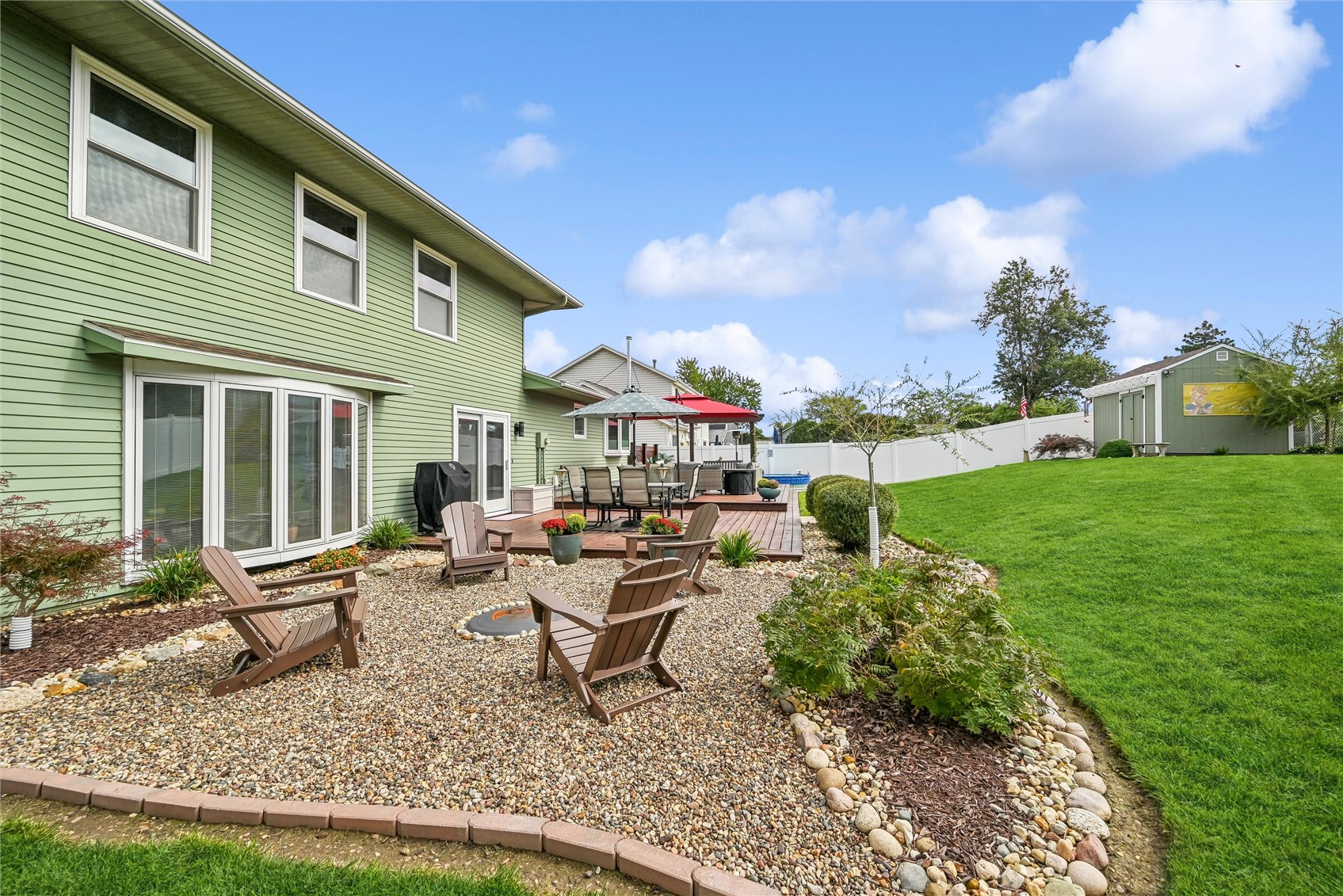 3923 Roxbury Drive NW Cedar Rapids IA 52405
