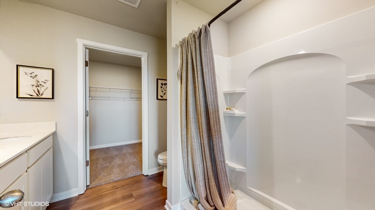 2787 Cecelia Drive Hiawatha IA 52233