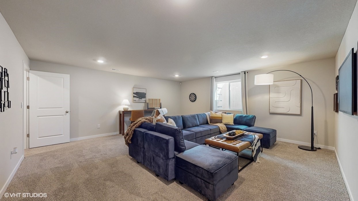 2787 Cecelia Drive Hiawatha IA 52233