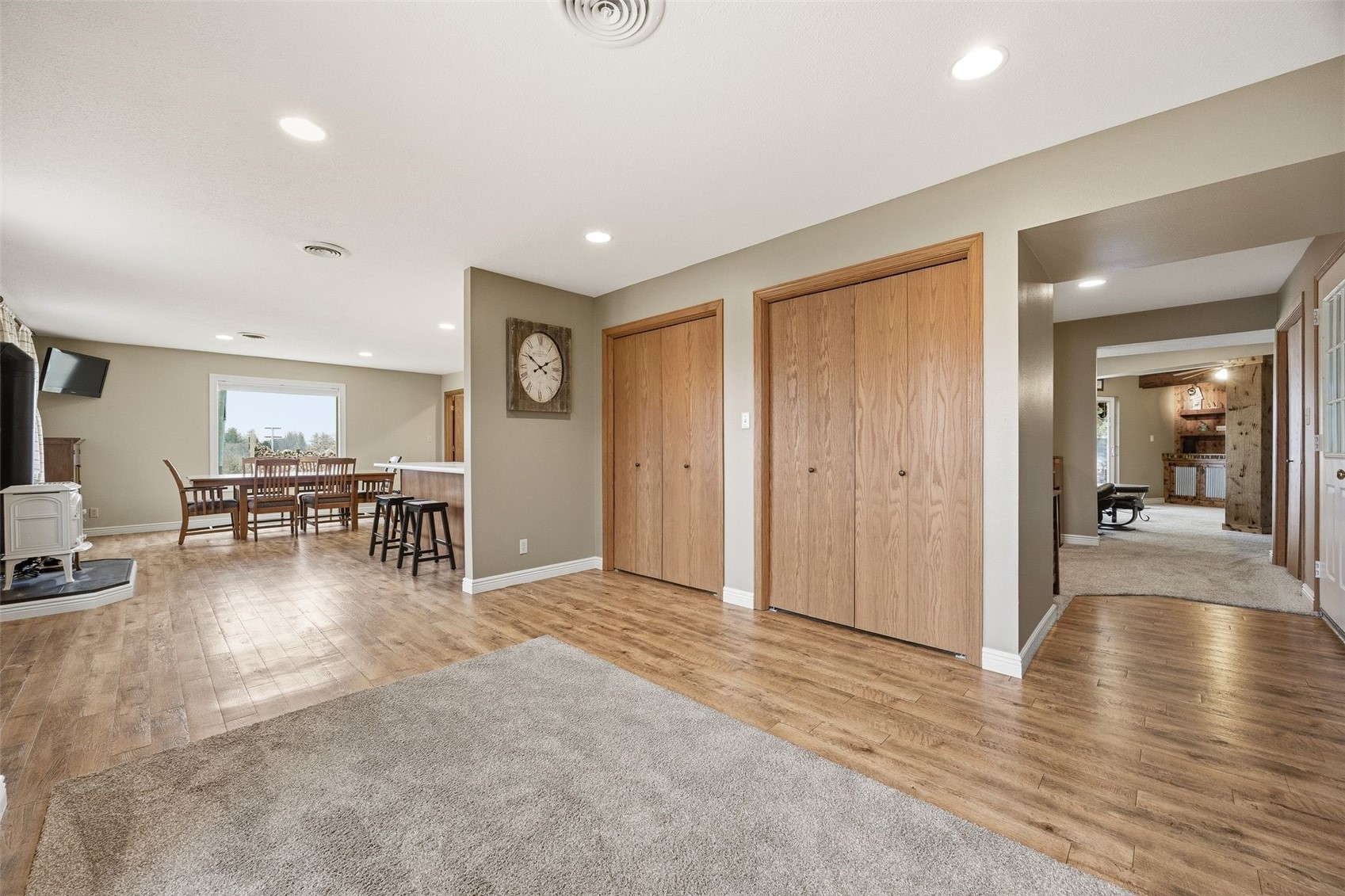 301 Lake View Drive NE Solon IA 52333