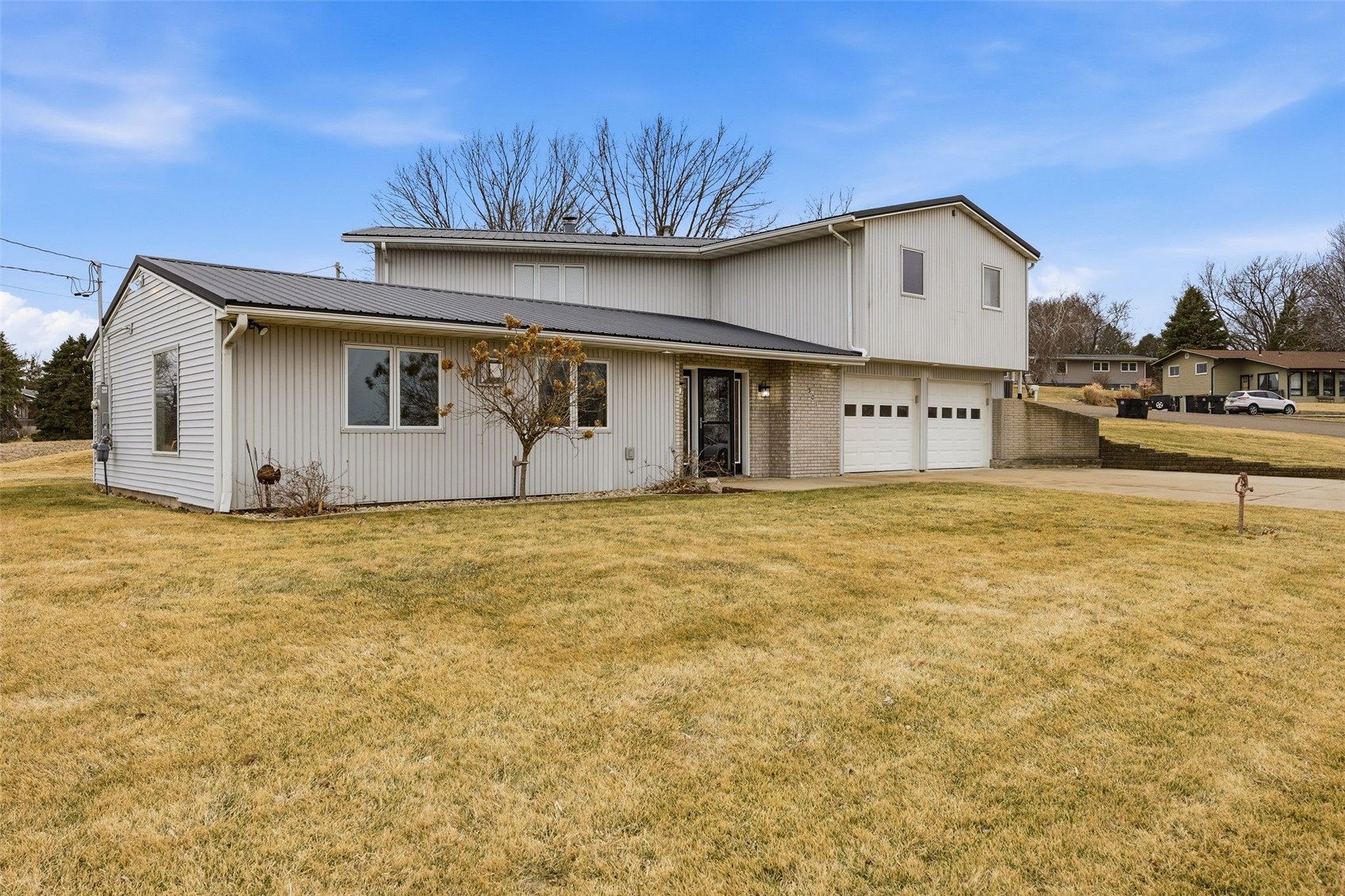 301 Lake View Drive NE Solon IA 52333