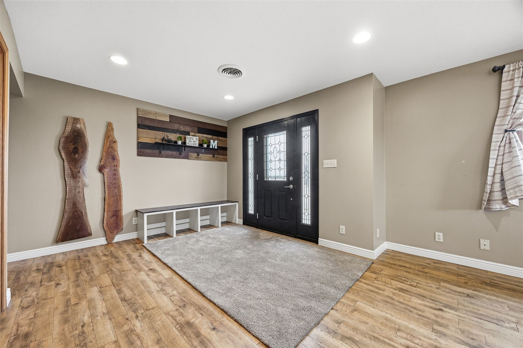 301 Lake View Drive NE Solon IA 52333