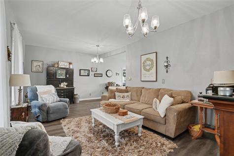 423 N Maple Street Monticello IA 52310