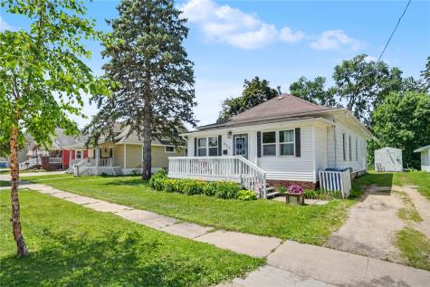 423 N Maple Street Monticello IA 52310