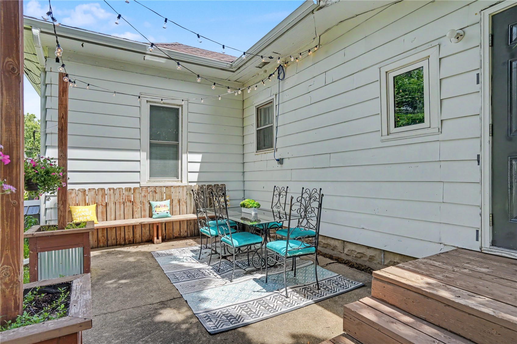 423 N Maple Street Monticello IA 52310