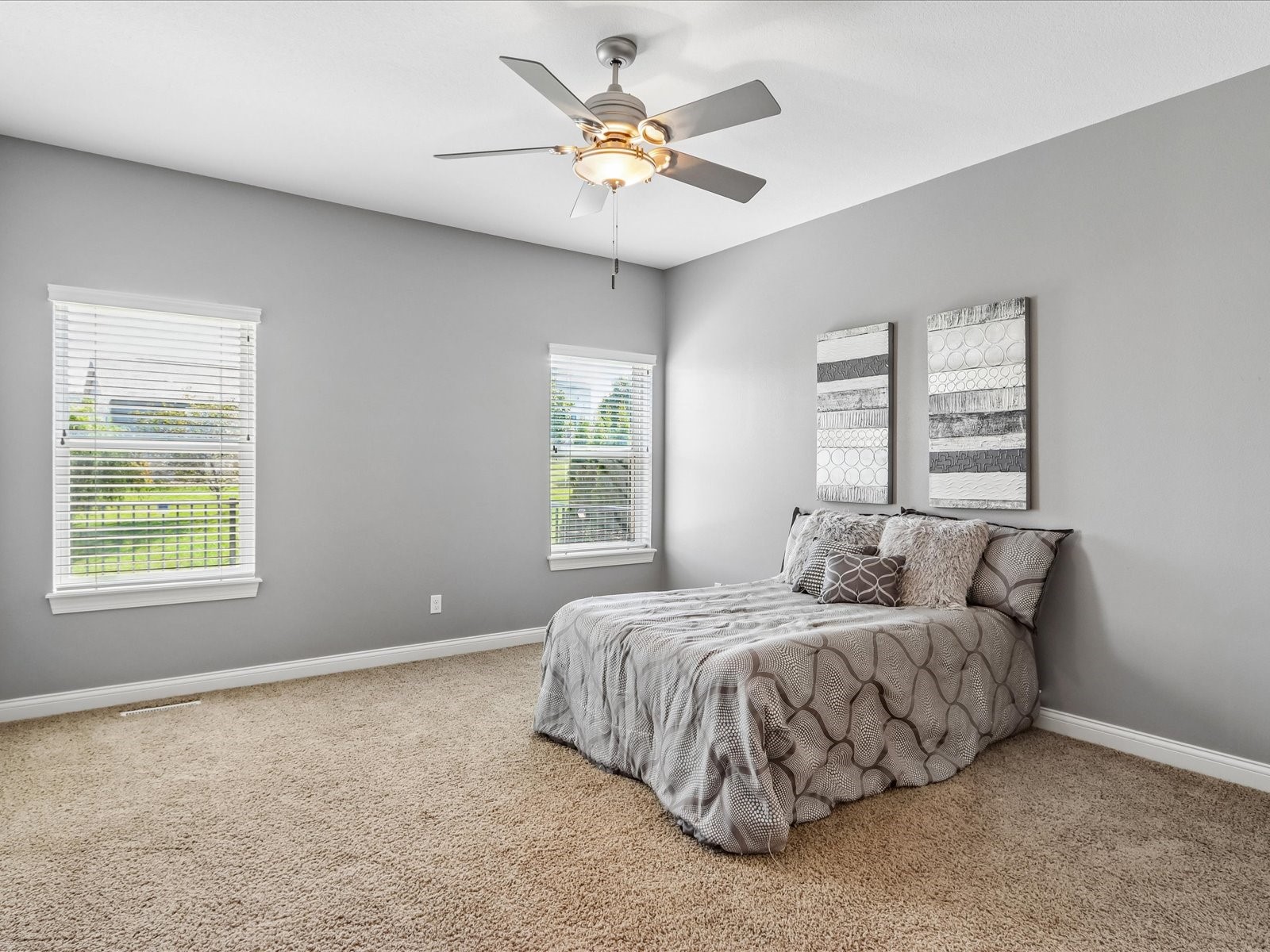 3015 Hillsboro Drive SW Cedar Rapids IA 52404
