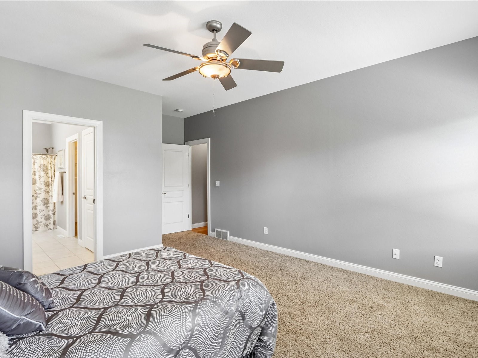 3015 Hillsboro Drive SW Cedar Rapids IA 52404