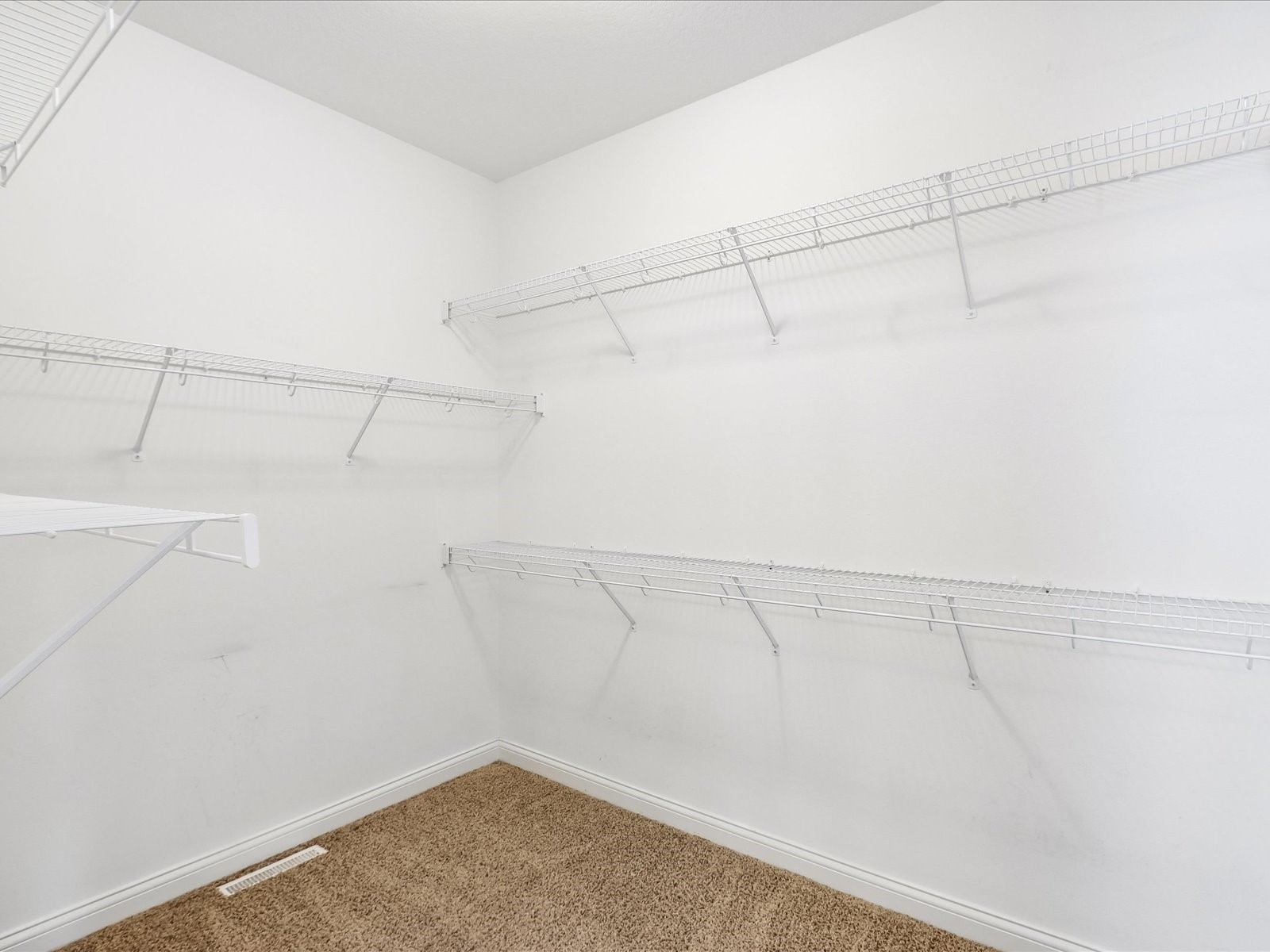 3015 Hillsboro Drive SW Cedar Rapids IA 52404