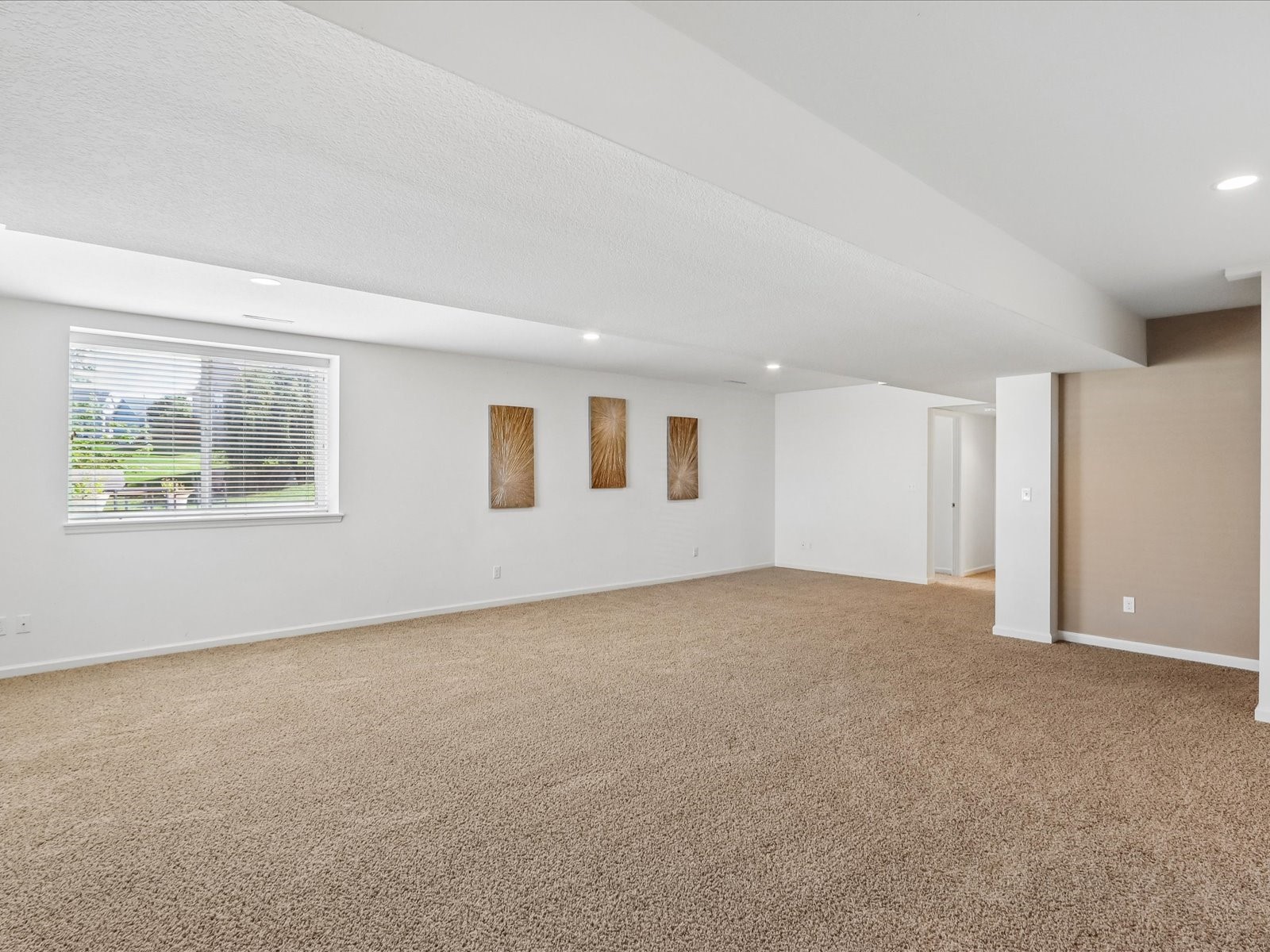 3015 Hillsboro Drive SW Cedar Rapids IA 52404