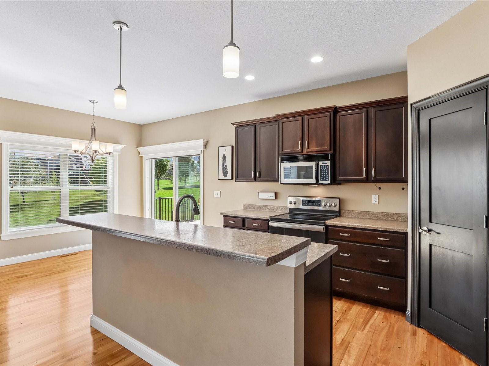 3015 Hillsboro Drive SW Cedar Rapids IA 52404