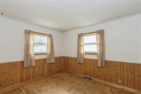 4416 Lee Street NE Cedar Rapids IA 52402