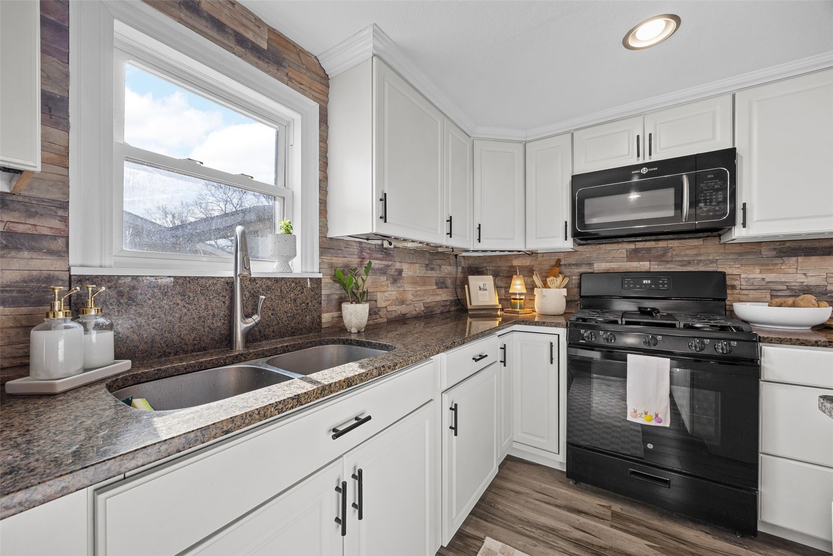 114 N Penn Street Lisbon IA 52253