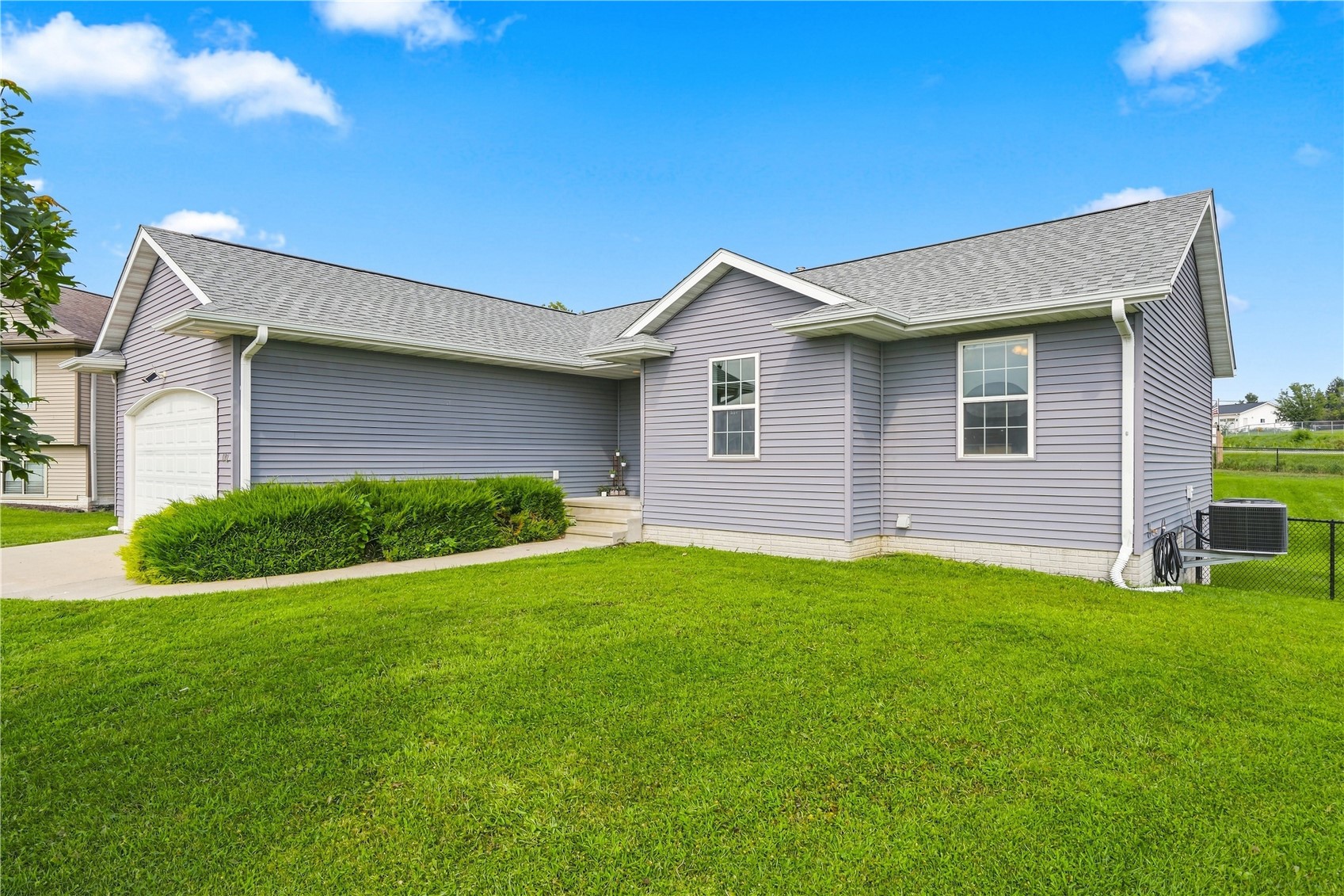 4592 Creekview Trail Palo IA 52324