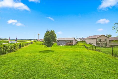 4592 Creekview Trail Palo IA 52324