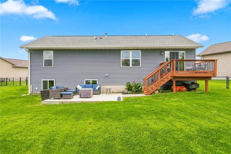 4592 Creekview Trail Palo IA 52324