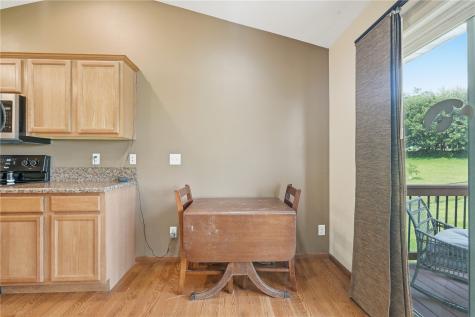 4592 Creekview Trail Palo IA 52324