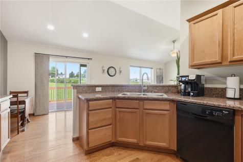 4592 Creekview Trail Palo IA 52324