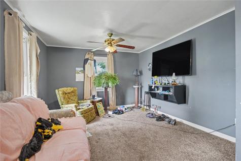 12242 70th Street Olin IA 52320