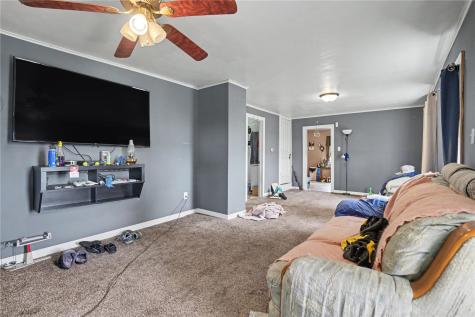 12242 70th Street Olin IA 52320
