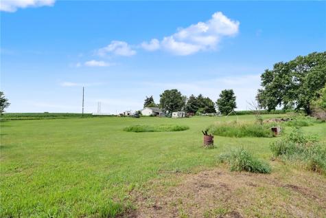12242 70th Street Olin IA 52320