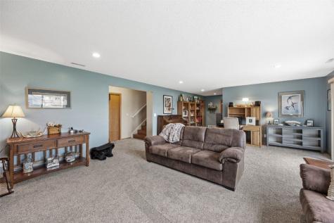 2521 Radcliffe Court SW Cedar Rapids IA 52404