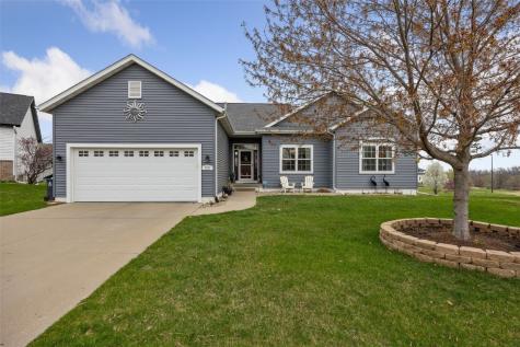 2521 Radcliffe Court SW Cedar Rapids IA 52404