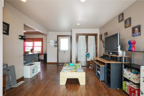 1844 B Avenue NW Cedar Rapids IA 52405