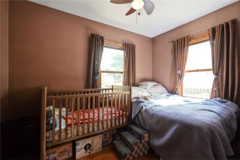 1844 B Avenue NW Cedar Rapids IA 52405