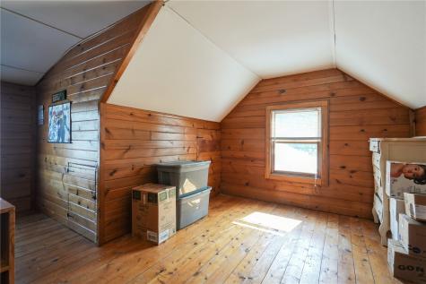 1844 B Avenue NW Cedar Rapids IA 52405