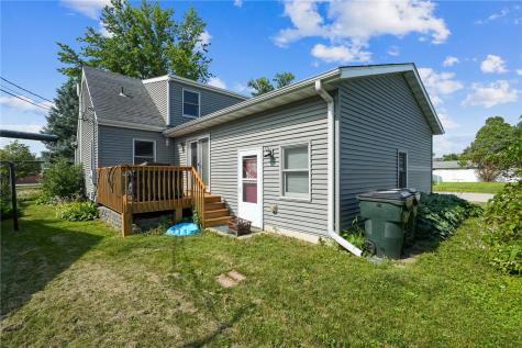 1844 B Avenue NW Cedar Rapids IA 52405