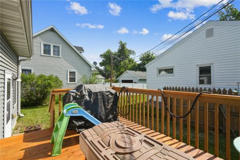 1844 B Avenue NW Cedar Rapids IA 52405