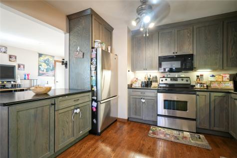 1844 B Avenue NW Cedar Rapids IA 52405