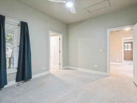 1120 Central Avenue Center Point IA 52213