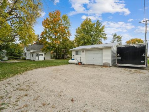 1120 Central Avenue Center Point IA 52213