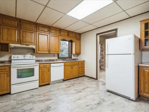 1120 Central Avenue Center Point IA 52213