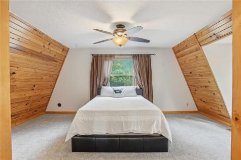 2221 Oak Road NE North Liberty IA 52317