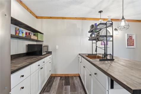 2221 Oak Road NE North Liberty IA 52317