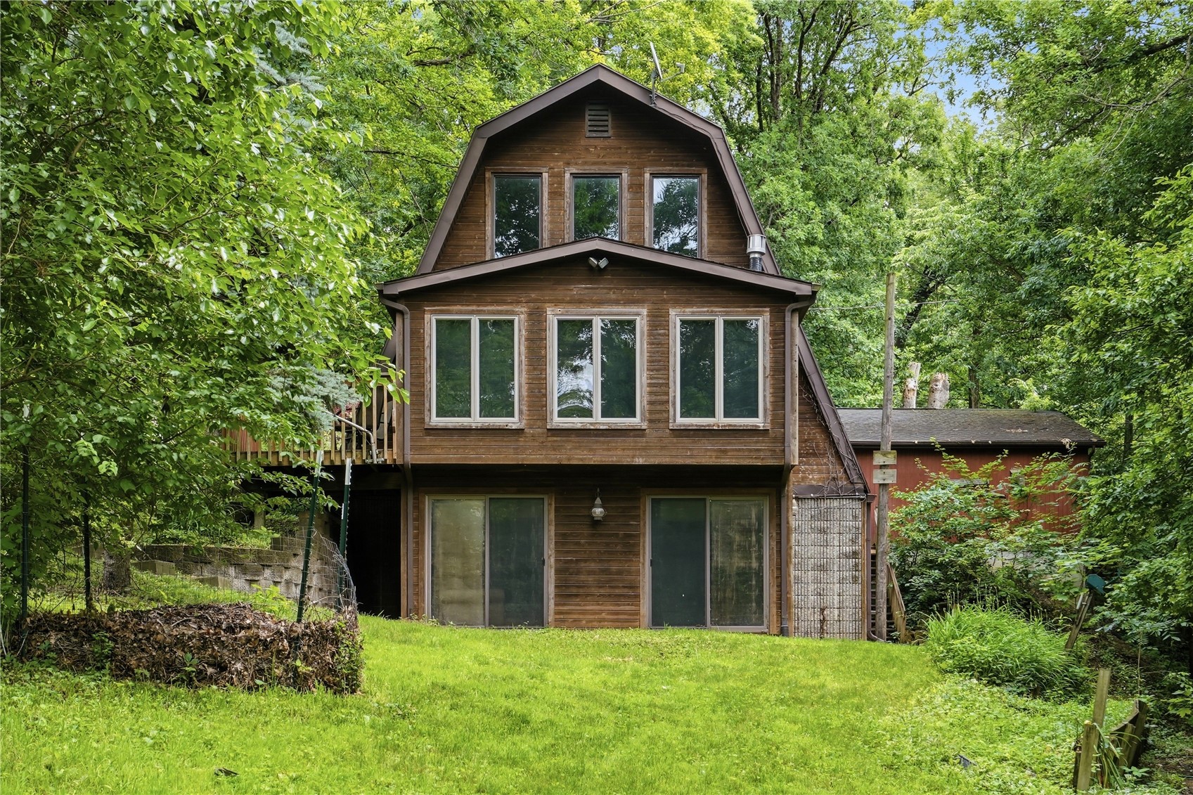 2221 Oak Road NE North Liberty IA 52317