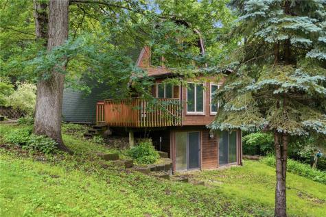 2221 Oak Road NE North Liberty IA 52317