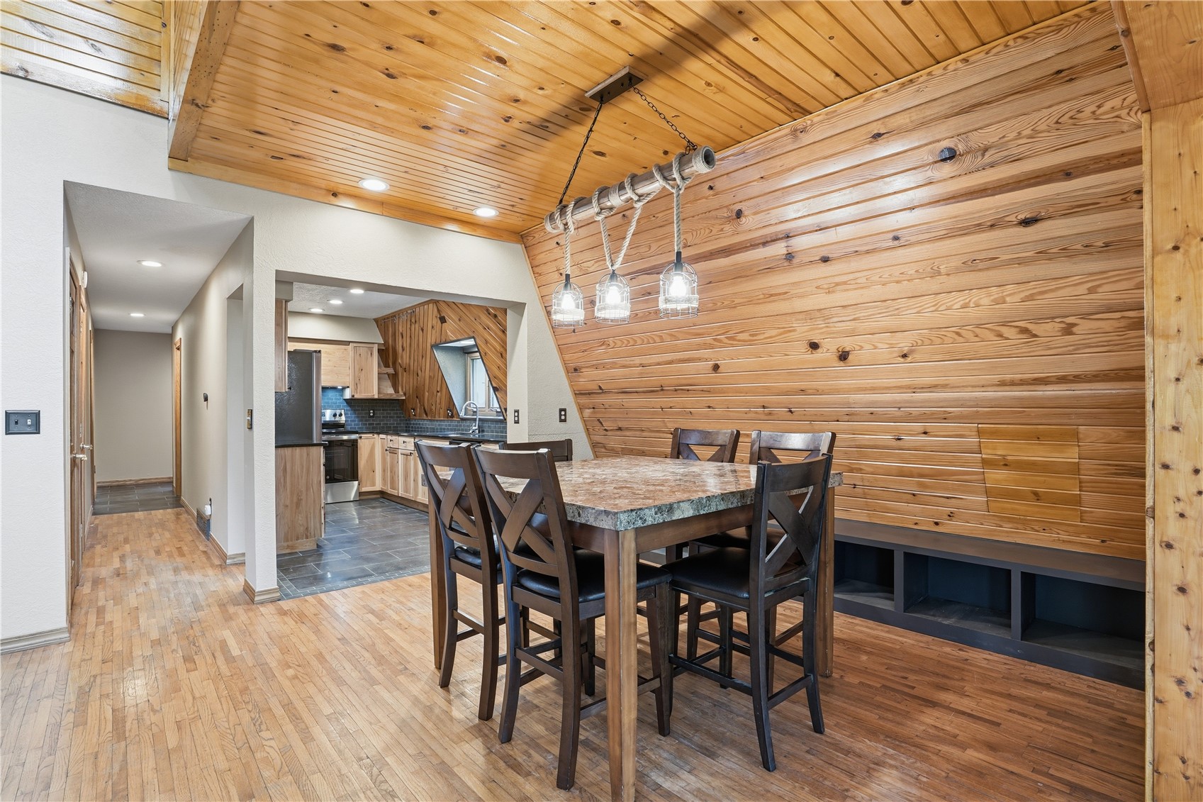 2221 Oak Road NE North Liberty IA 52317