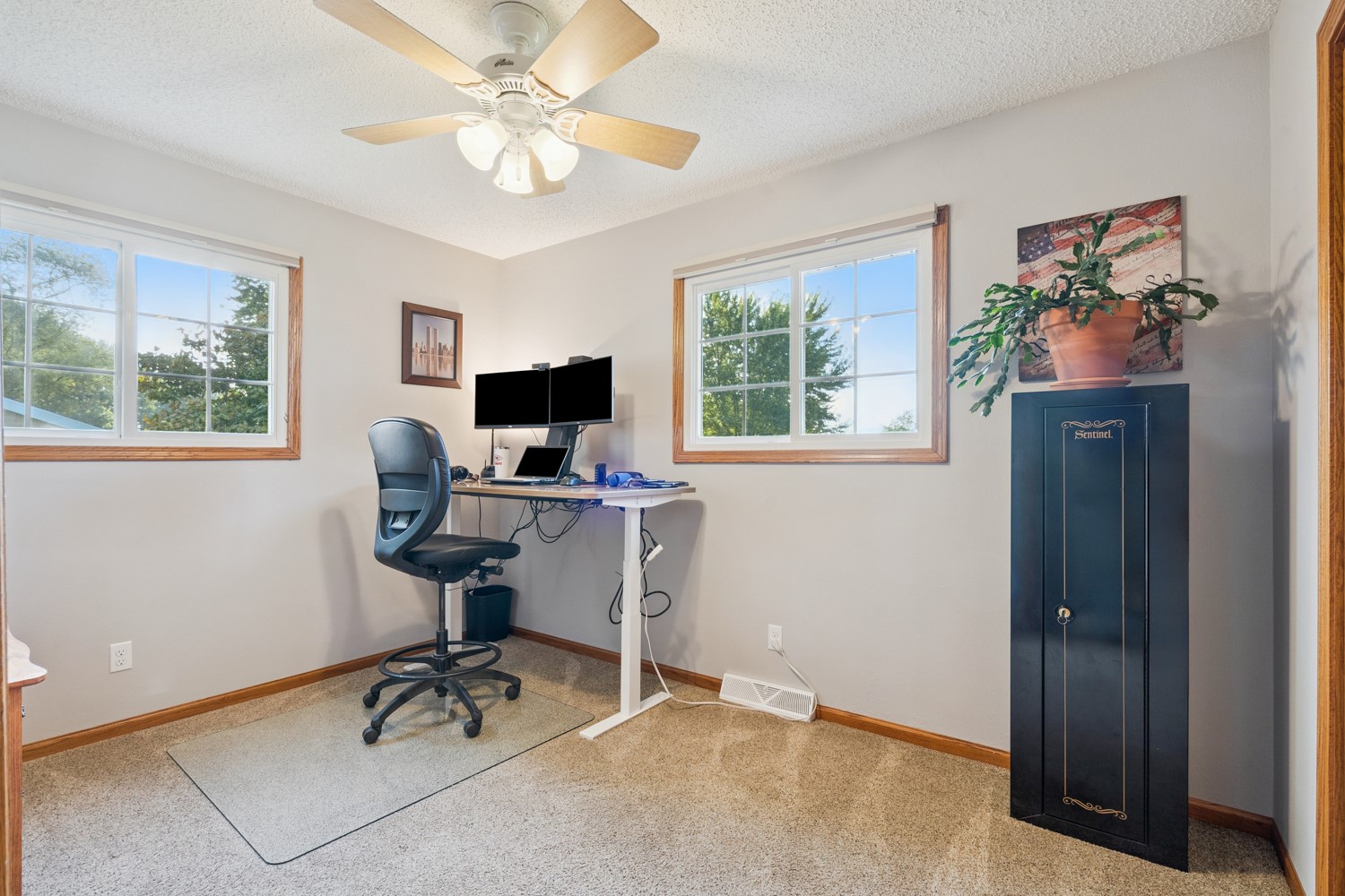 1002 W 17th Street Vinton IA 52349