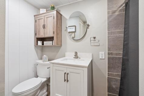 1002 W 17th Street Vinton IA 52349