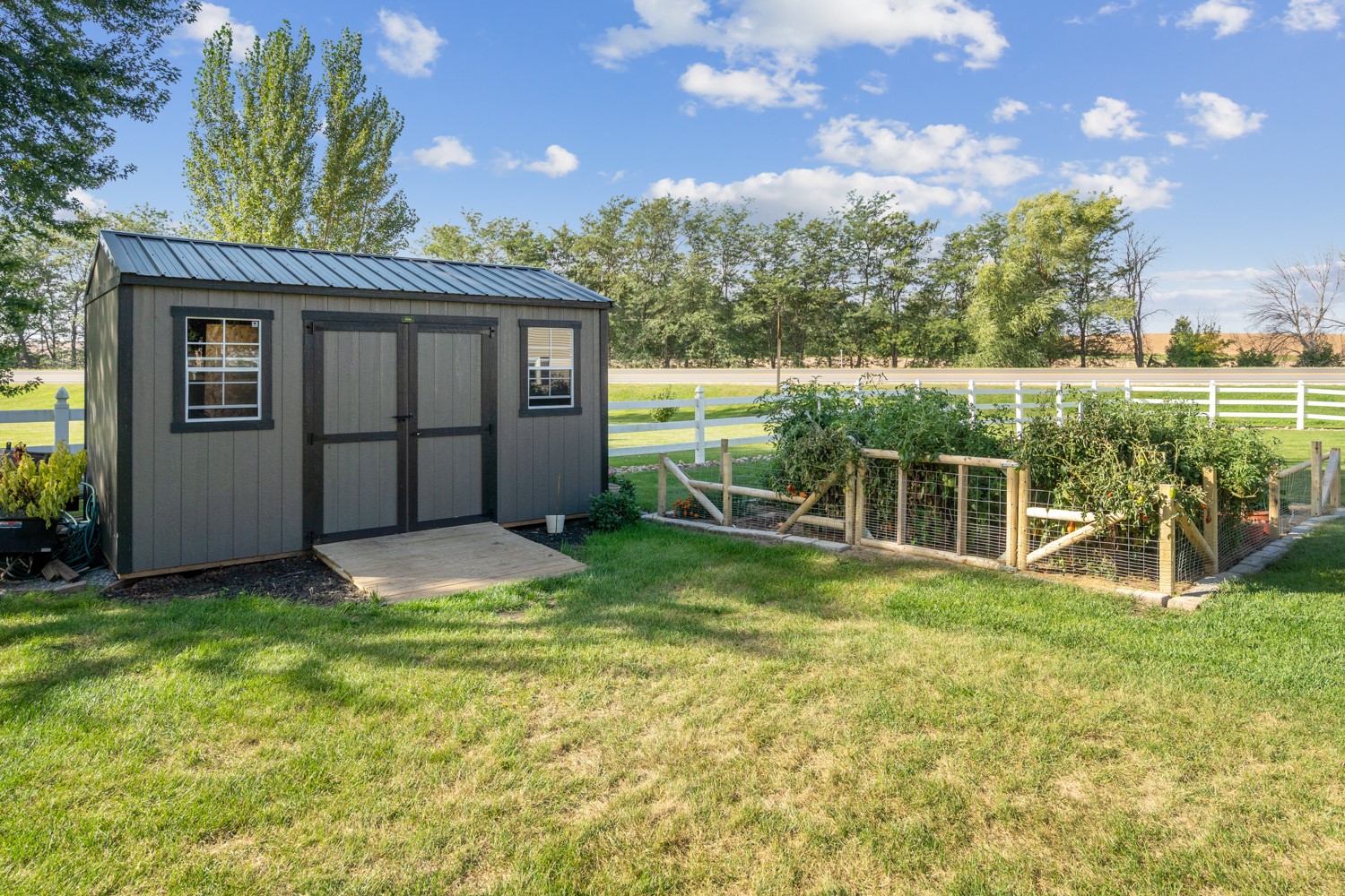 1002 W 17th Street Vinton IA 52349