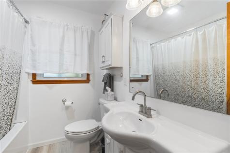 1001 Maquoketa Street Anamosa IA 52205