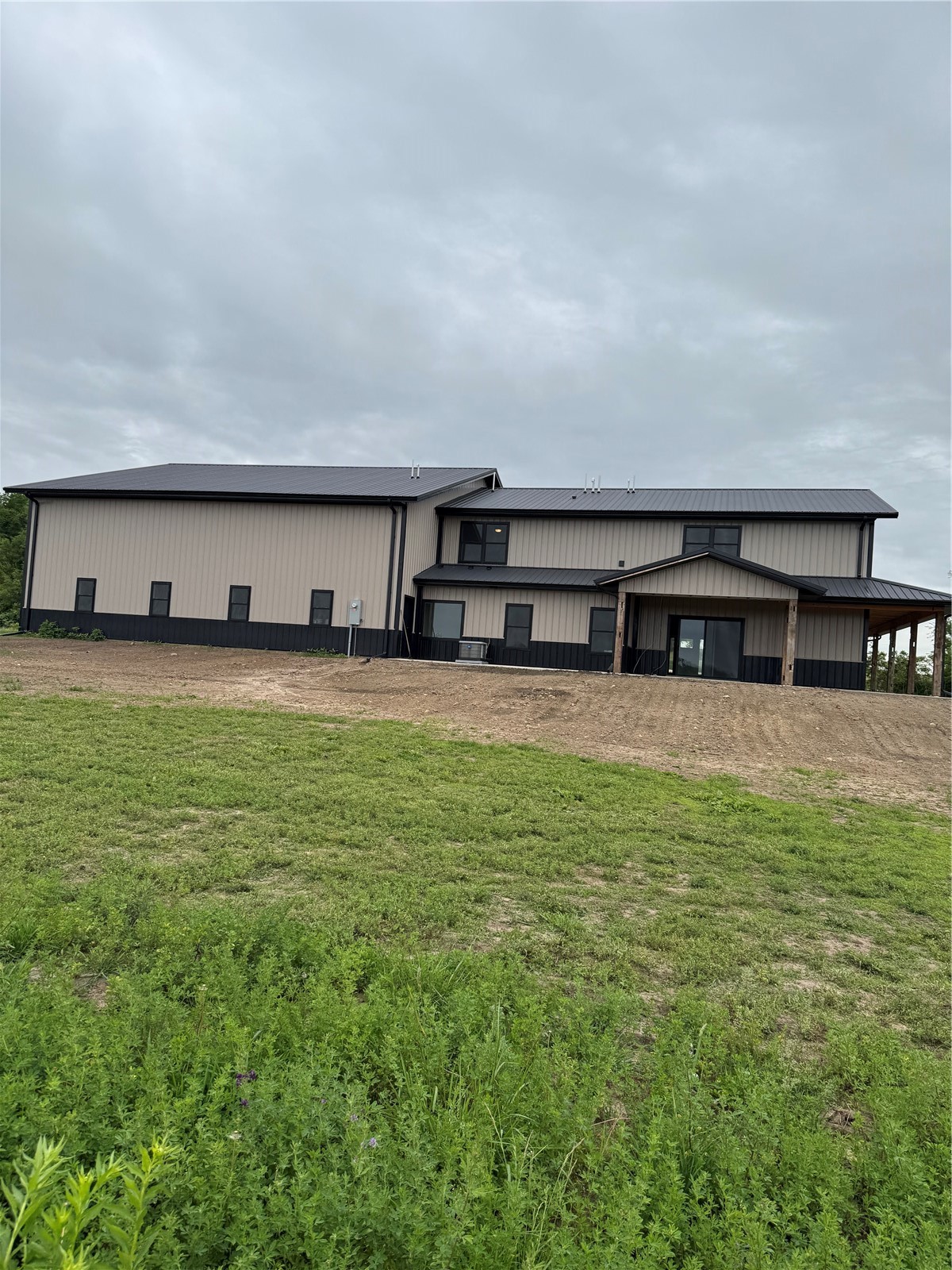 21561 80th Street Martelle IA 52305