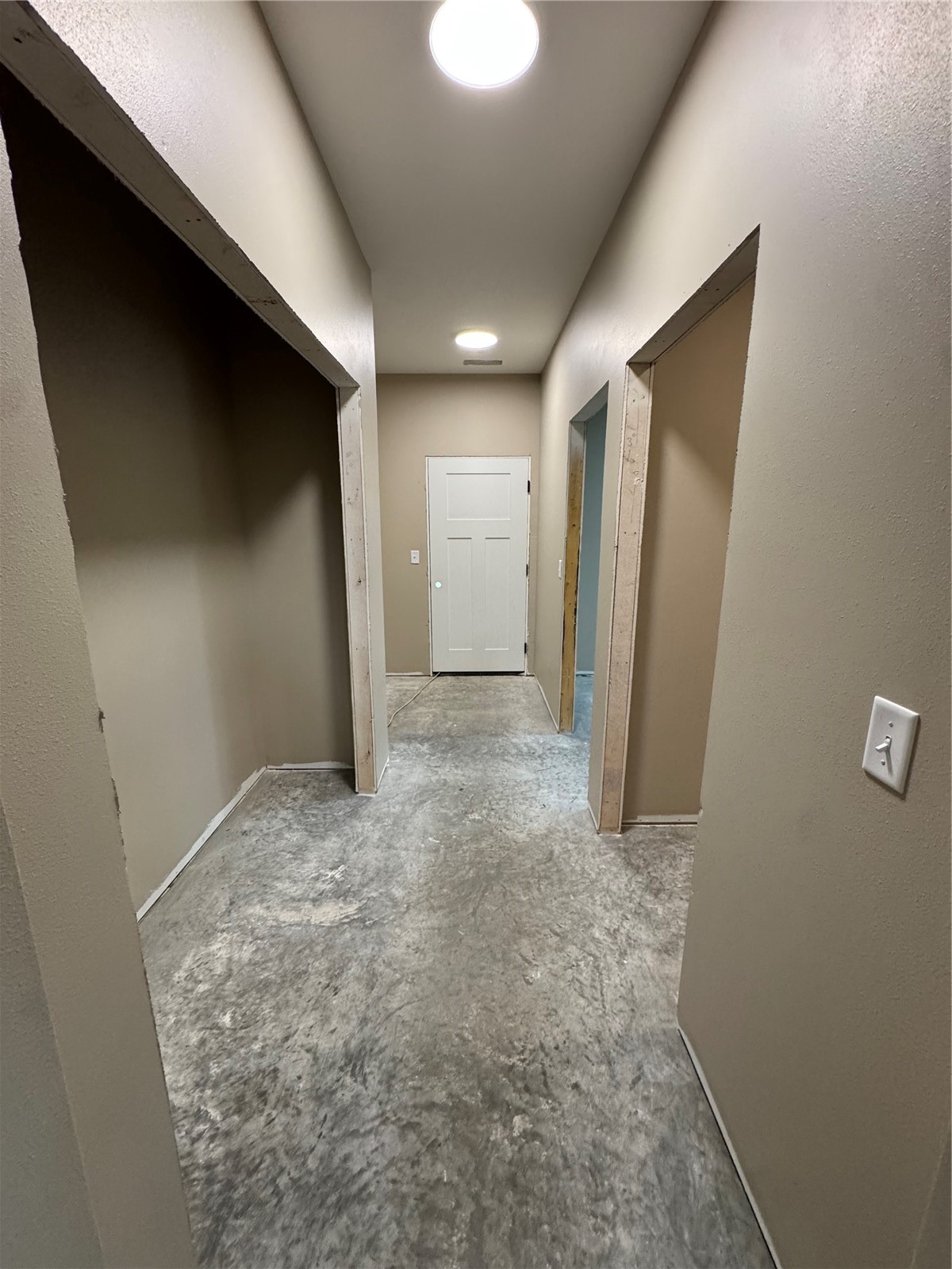 21561 80th Street Martelle IA 52305