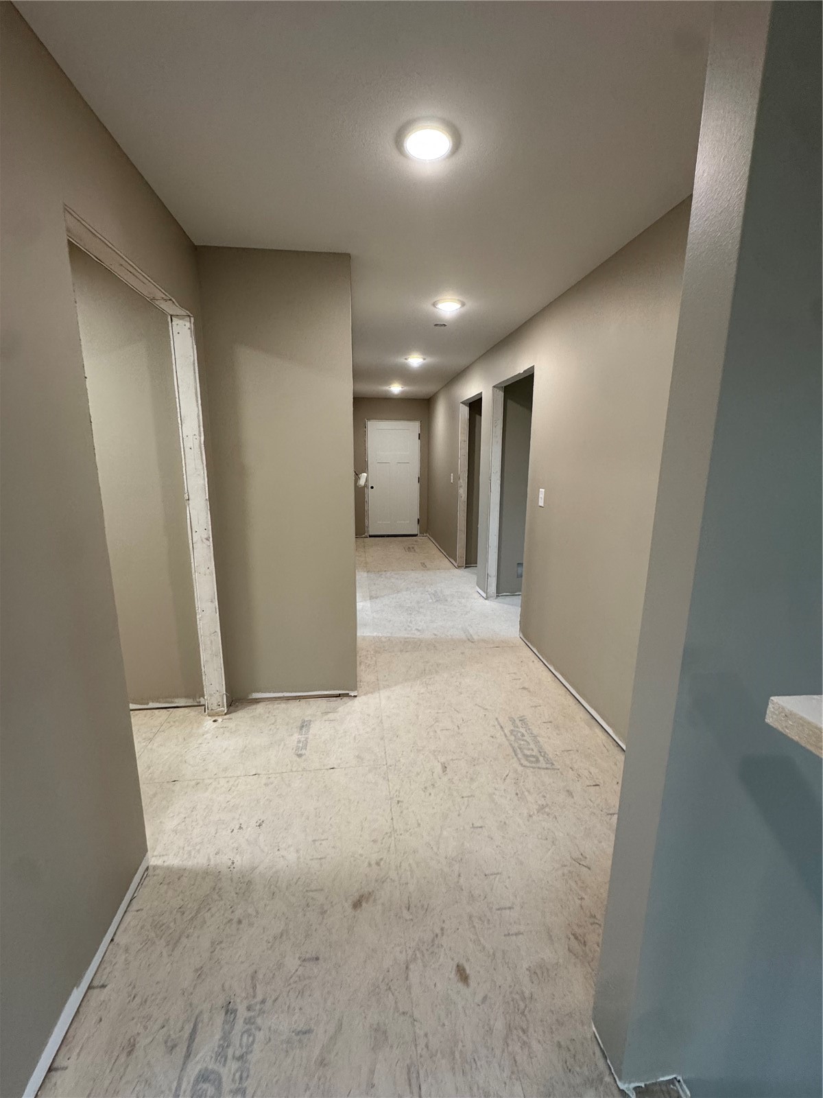 21561 80th Street Martelle IA 52305