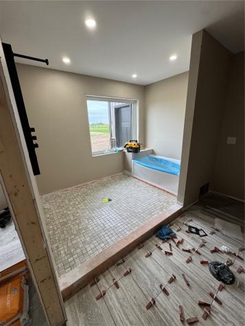 21561 80th Street Martelle IA 52305