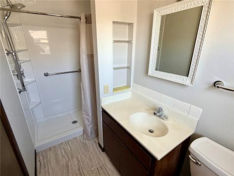 108 2nd Avenue Newhall IA 52315