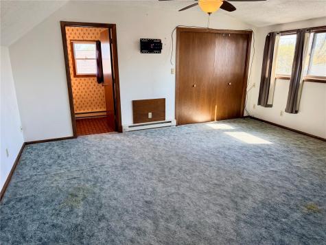 108 2nd Avenue Newhall IA 52315